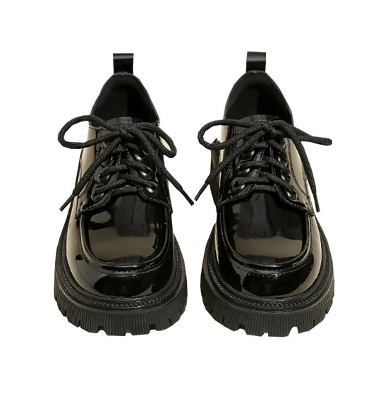 Chaussure élégante avec une semelle épaisse